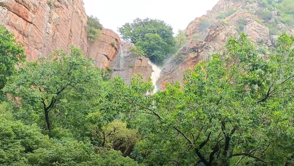 Parashar Waterfall